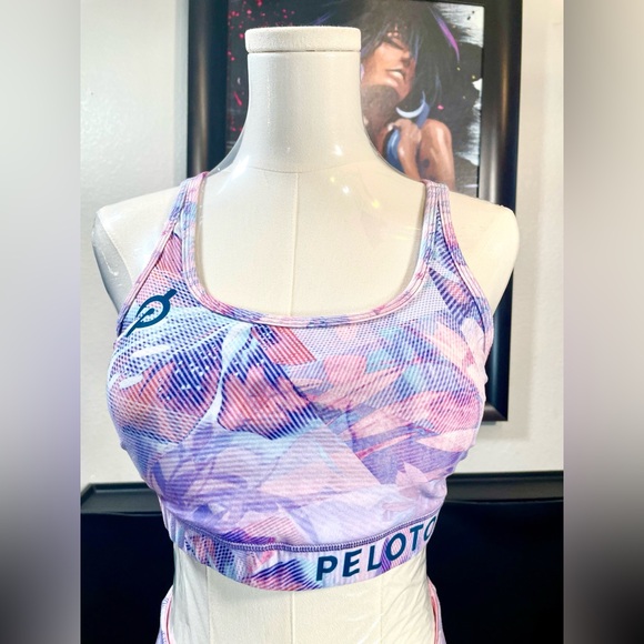 Peloton x WITH floral 2k blue pink bra & matching crop leggings set, size medium - Picture 10 of 16